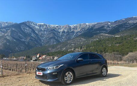 KIA cee'd III, 2020 год, 2 400 000 рублей, 2 фотография