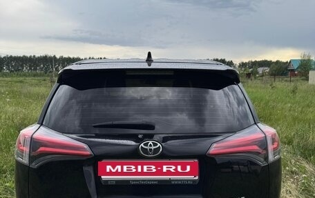 Toyota RAV4, 2018 год, 2 500 000 рублей, 11 фотография