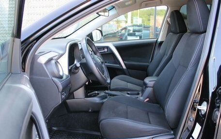 Toyota RAV4, 2016 год, 2 190 000 рублей, 13 фотография