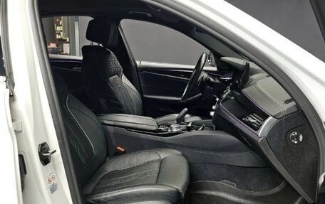 BMW 5 серия, 2021 год, 4 999 998 рублей, 11 фотография