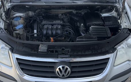 Volkswagen Touran III, 2007 год, 685 000 рублей, 15 фотография
