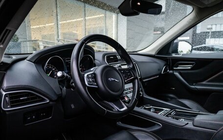 Jaguar F-Pace, 2018 год, 2 699 000 рублей, 14 фотография