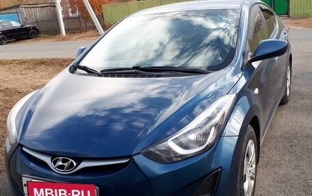 Hyundai Elantra V, 2014 год, 900 000 рублей, 2 фотография