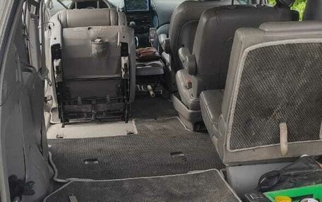 Toyota Sienna II рестайлинг, 2004 год, 1 100 000 рублей, 7 фотография
