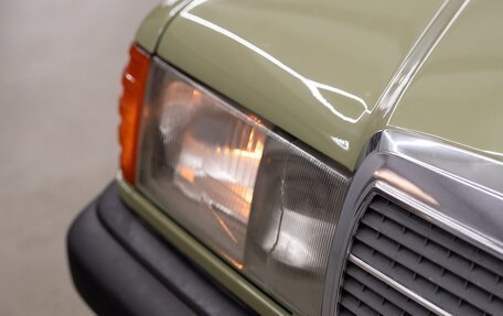 Mercedes-Benz 190 (W201), 1984 год, 900 000 рублей, 2 фотография