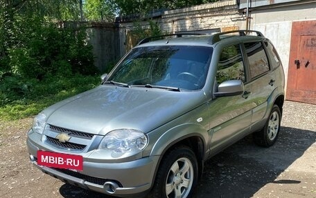 Chevrolet Niva I рестайлинг, 2013 год, 565 000 рублей, 2 фотография