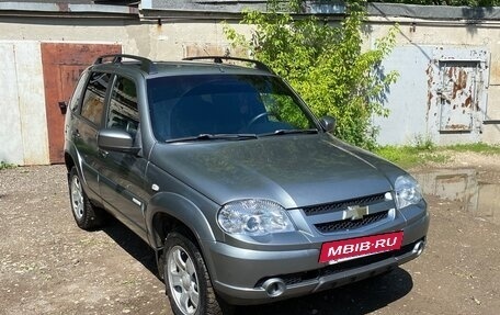 Chevrolet Niva I рестайлинг, 2013 год, 565 000 рублей, 3 фотография