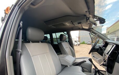 Toyota Land Cruiser 100 рестайлинг 2, 2005 год, 4 500 000 рублей, 20 фотография