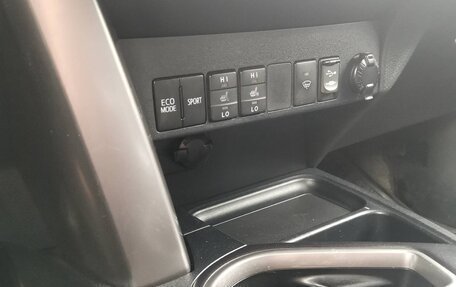 Toyota RAV4, 2015 год, 1 950 000 рублей, 8 фотография