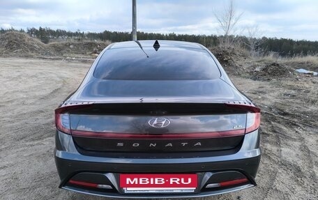 Hyundai Sonata VIII, 2019 год, 2 300 000 рублей, 4 фотография
