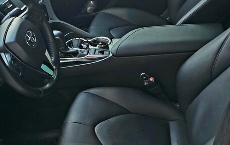 Toyota Camry, 2020 год, 3 150 000 рублей, 6 фотография