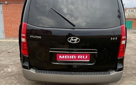 Hyundai H-1 II рестайлинг, 2018 год, 3 200 000 рублей, 4 фотография