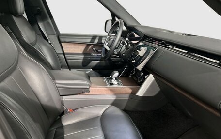 Land Rover Range Rover IV рестайлинг, 2022 год, 16 000 000 рублей, 3 фотография