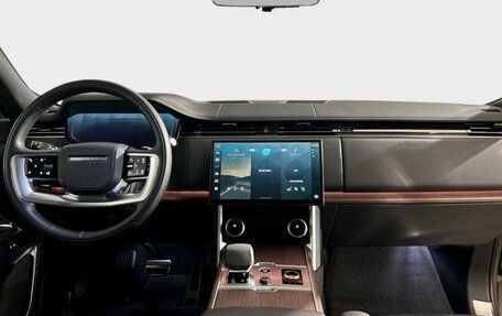 Land Rover Range Rover IV рестайлинг, 2022 год, 16 000 000 рублей, 4 фотография