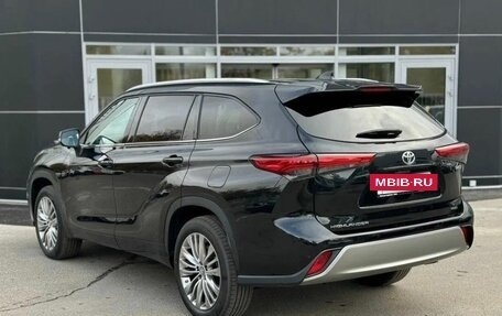 Toyota Highlander, 2025 год, 5 080 000 рублей, 8 фотография