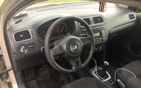 Volkswagen Polo VI (EU Market), 2011 год, 720 000 рублей, 4 фотография