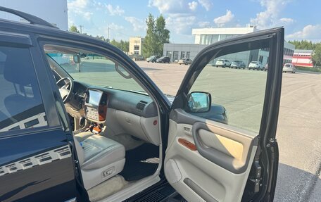Toyota Land Cruiser 100 рестайлинг 2, 2006 год, 2 500 000 рублей, 12 фотография