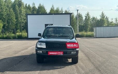 Toyota Land Cruiser 100 рестайлинг 2, 2006 год, 2 500 000 рублей, 2 фотография