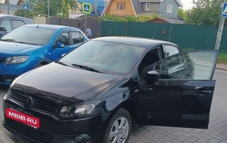 Volkswagen Polo VI (EU Market), 2013 год, 740 000 рублей, 2 фотография