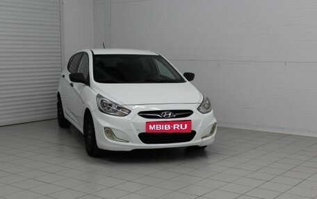 Hyundai Solaris II рестайлинг, 2013 год, 660 000 рублей, 3 фотография