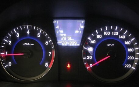 Hyundai Solaris II рестайлинг, 2013 год, 660 000 рублей, 18 фотография
