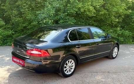 Skoda Superb III рестайлинг, 2013 год, 970 000 рублей, 4 фотография