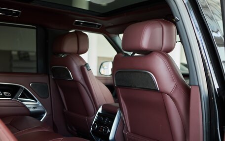 Land Rover Range Rover IV рестайлинг, 2023 год, 21 800 000 рублей, 14 фотография