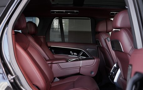 Land Rover Range Rover IV рестайлинг, 2023 год, 21 800 000 рублей, 13 фотография
