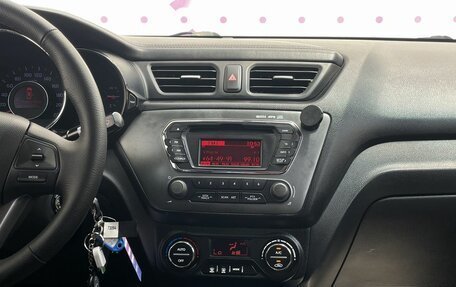 KIA Rio III рестайлинг, 2013 год, 735 000 рублей, 16 фотография
