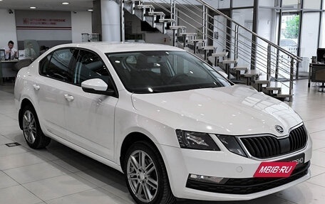 Skoda Octavia, 2018 год, 1 550 000 рублей, 3 фотография