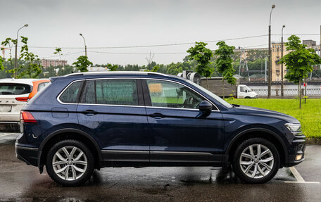 Volkswagen Tiguan II, 2017 год, 2 369 898 рублей, 6 фотография