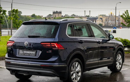 Volkswagen Tiguan II, 2017 год, 2 369 898 рублей, 7 фотография