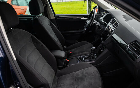 Volkswagen Tiguan II, 2017 год, 2 369 898 рублей, 12 фотография