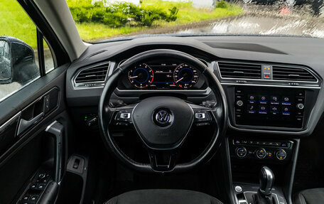 Volkswagen Tiguan II, 2017 год, 2 369 898 рублей, 16 фотография