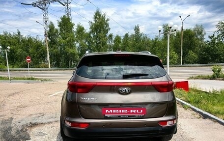 KIA Sportage IV рестайлинг, 2018 год, 1 870 000 рублей, 4 фотография