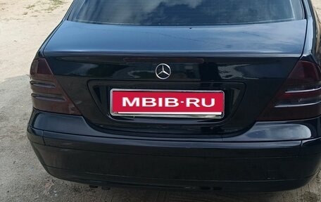 Mercedes-Benz C-Класс, 2001 год, 550 000 рублей, 3 фотография