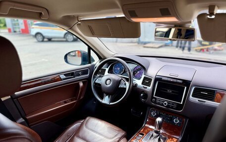 Volkswagen Touareg III, 2011 год, 2 199 000 рублей, 14 фотография