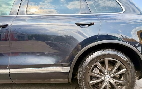 Volkswagen Touareg III, 2011 год, 2 199 000 рублей, 17 фотография