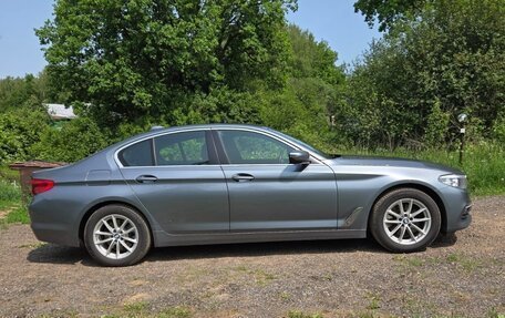 BMW 5 серия, 2019 год, 2 400 000 рублей, 7 фотография