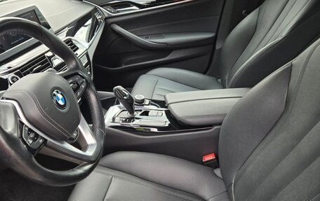 BMW 5 серия, 2019 год, 2 400 000 рублей, 10 фотография