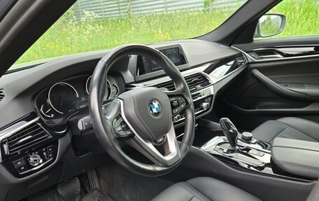 BMW 5 серия, 2019 год, 2 400 000 рублей, 9 фотография
