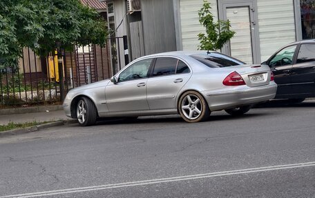 Mercedes-Benz E-Класс, 2003 год, 900 000 рублей, 6 фотография