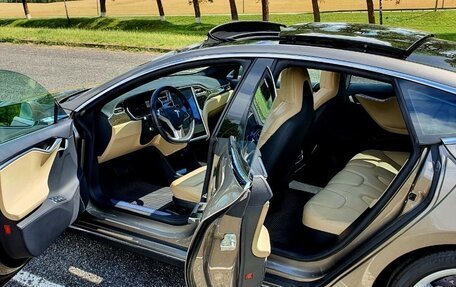 Tesla Model S I, 2015 год, 2 345 678 рублей, 24 фотография