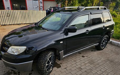 Mitsubishi Outlander III рестайлинг 3, 2008 год, 870 000 рублей, 4 фотография