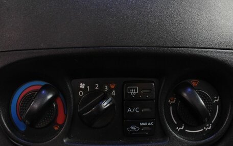 Nissan Almera, 2004 год, 230 000 рублей, 16 фотография