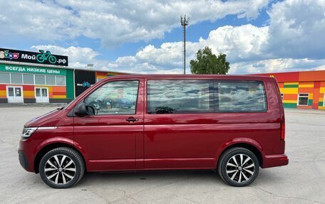 Volkswagen Multivan T6 рестайлинг, 2021 год, 6 400 000 рублей, 5 фотография