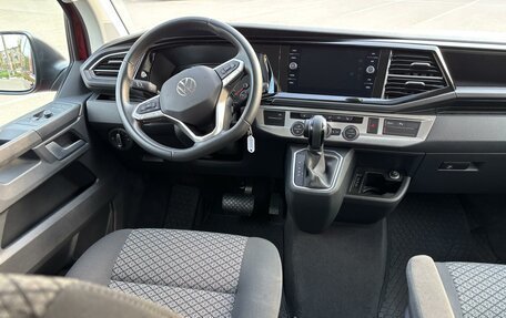 Volkswagen Multivan T6 рестайлинг, 2021 год, 6 400 000 рублей, 11 фотография