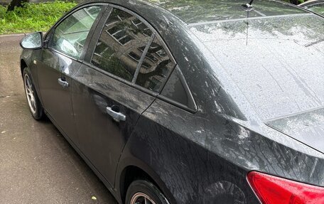 Chevrolet Cruze II, 2010 год, 750 000 рублей, 3 фотография