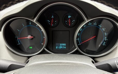 Chevrolet Cruze II, 2010 год, 750 000 рублей, 9 фотография