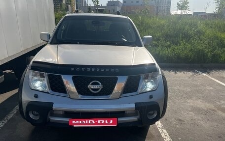 Nissan Pathfinder, 2005 год, 850 000 рублей, 18 фотография